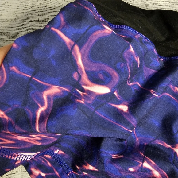 ATHLETIC shorts- vibrant! - Picture 10 of 10